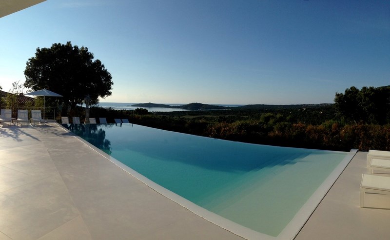 Piscine de maison en Corse