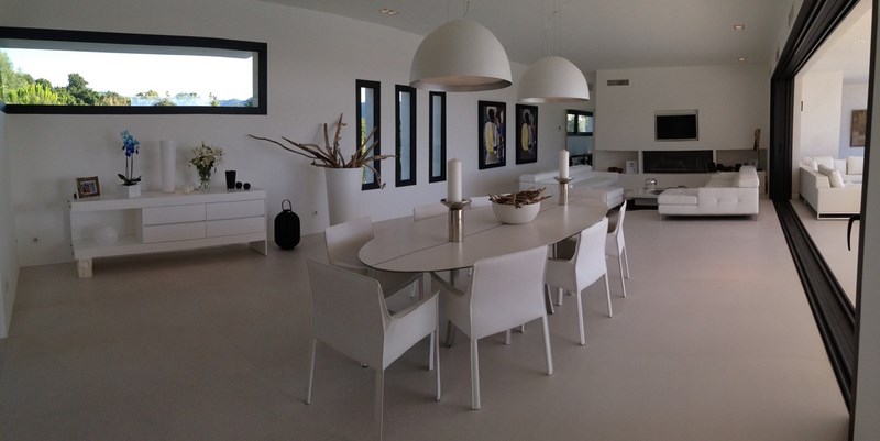 Salle à manger Villa Corse